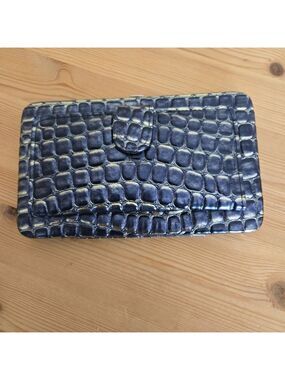 Icing Black & Gold Faux Croc Hardcase Wallet Clutch NWOT